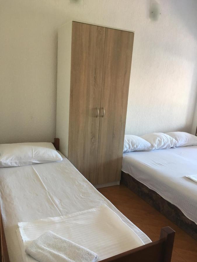 Apartment Klara บาร์ ภายนอก รูปภาพ